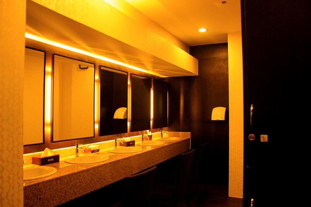 Sun Plaza Subic Hotel Olongapo Buitenkant foto