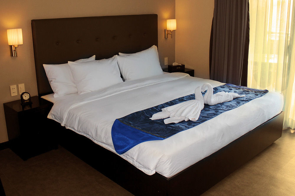 Sun Plaza Subic Hotel Olongapo Buitenkant foto