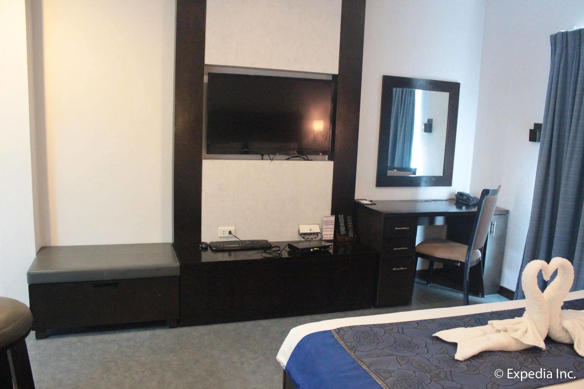 Sun Plaza Subic Hotel Olongapo Buitenkant foto